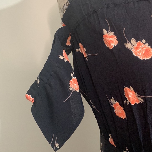 Bardot Maxi Dress in Raining Jasmine FLYNN SKYE
Color:Raining Jasmine Size: S - Picture 9 of 13